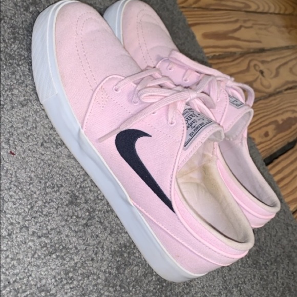 pink janoskis